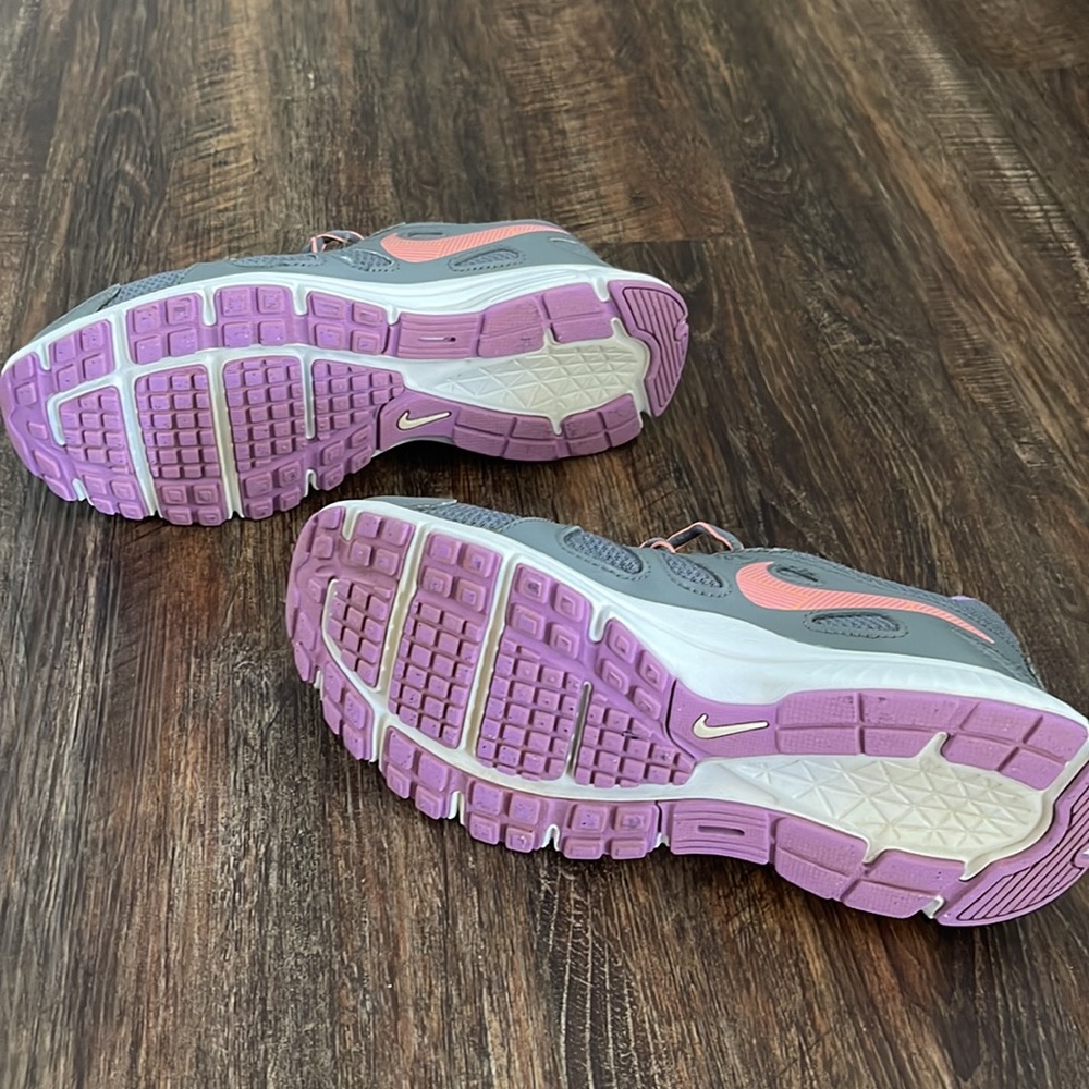 Nike Revolution 2 | Womens | Grey/Purple/Orange Athletic Running Shoes size 8.5 - Picture 5 of 6